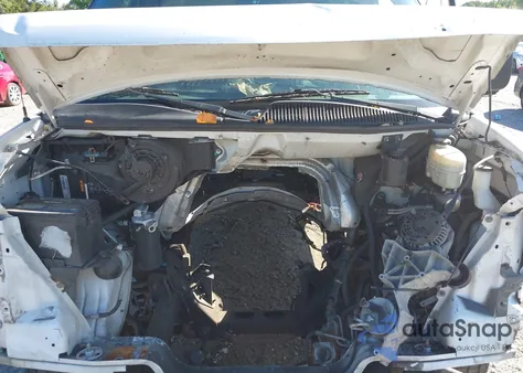 2015 Chevrolet Express 2500 Work Van z USA, uszkodzony, nr VIN 1GCWGFCF2F1153166